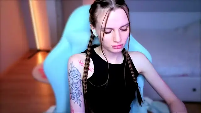 StellaLawlessn Live XXX chat
