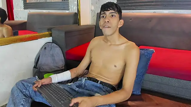 Jacke_Bless Live XXX-Chat