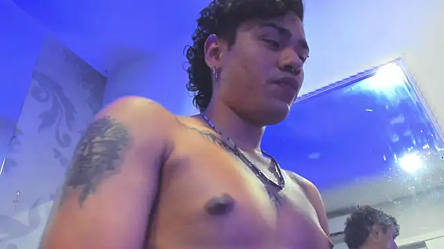 AlexDominus live XXX chat