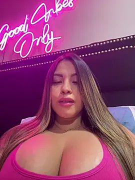 sexyyykloee Chat XXX in diretta