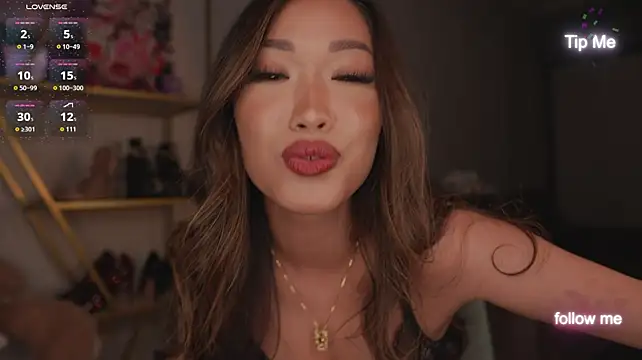 دردشة Kami_Lee_XO الجنسية المباشرة