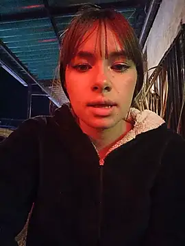 Celeste-15's Live XXX Chat
