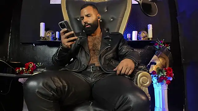 Živý XXX chat BeardAndrew