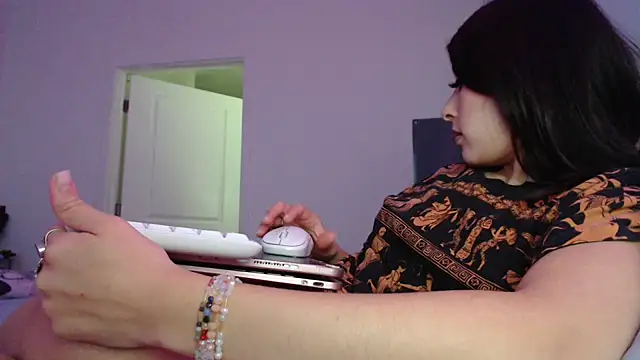 empressmonaa's Webcam Show