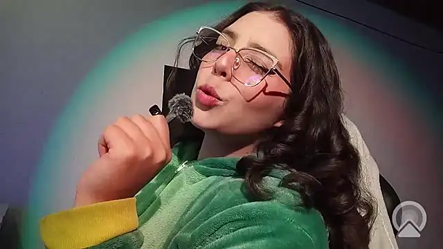 Pao_Ly: онлайн-секс-чат