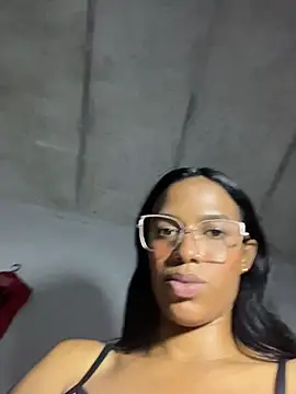 FlorSalvaje_'s Live XXX Chat