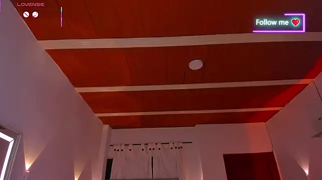 MiaLatina_'s Live XXX Chat