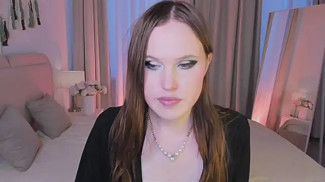 EffieMinkin Live XXX chat