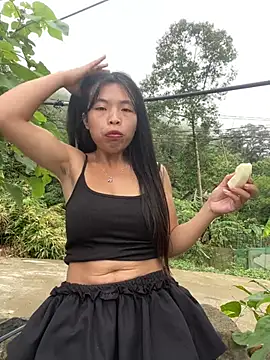 Hikomy-n Live XXX chat