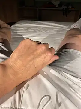 lyc1111n Live XXX chat