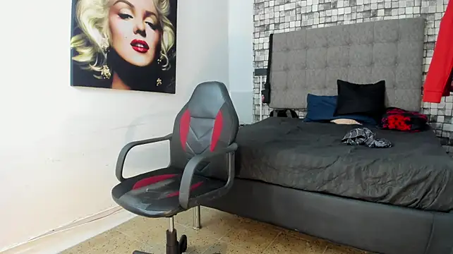 צ'אט XXX בשידור חי של Juan_123__