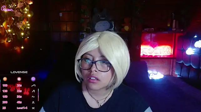 XXX chat uživo modela MidoriQuiinn