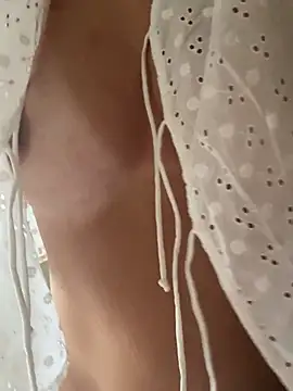 Sweetlittlechristine's Live XXX Chat