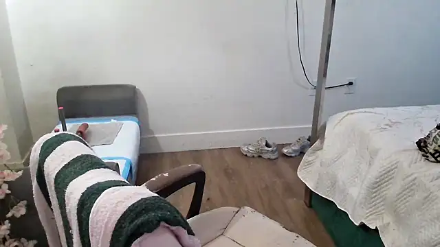 mzpretty444's Live XXX Chat