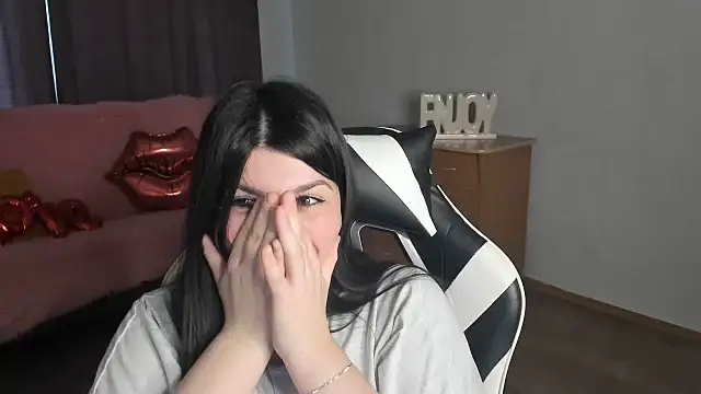 XXX chat uživo modela KisaModel