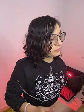 Kiri_Velvet's Live XXX Chat