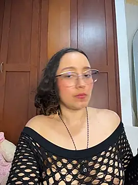 Kay_LustyWife's Webcam Show