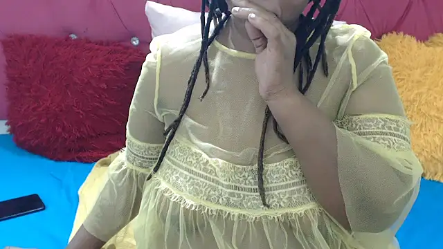 PEACHESX25x's Live XXX Chat