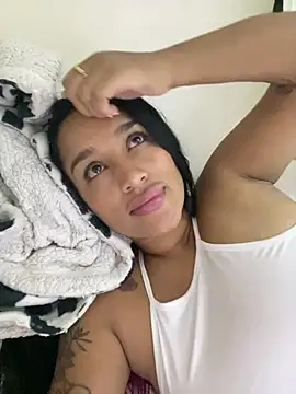 KatalinnaBrown's Live XXX Chat
