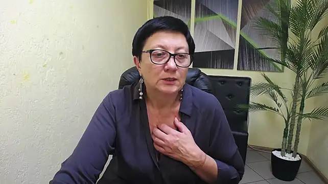 EmilyL0ven Live XXX chat