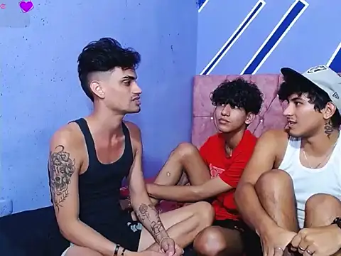 FRIENDS_LATINOS – webcam-show