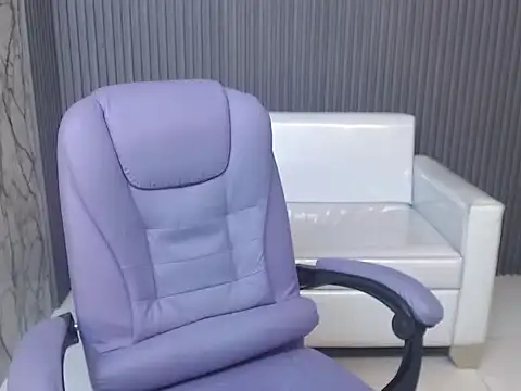 XXX chat uživo modela desireblack_