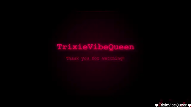 TrixieVibeQueenn Live XXX chat