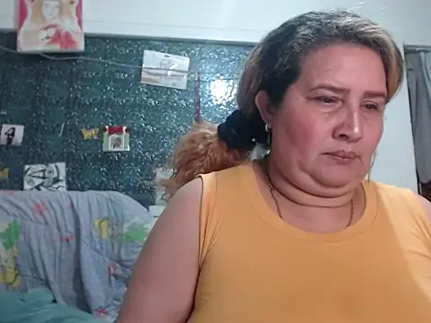 Chatroom XXX en direct de Perla1981--