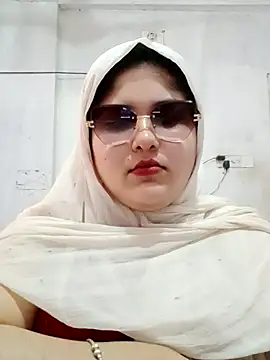 Nusrat-N's Live XXX Chat