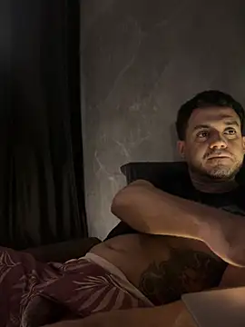 McLovin-10n Live XXX chat
