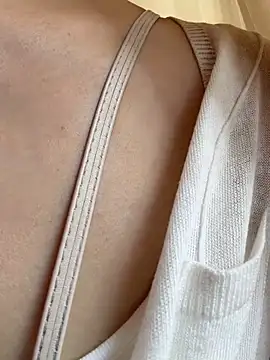 cici-2026 Adlı Modelin Canlı XXX Sohbeti