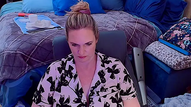 Chatroom XXX en direct de ninajaymes