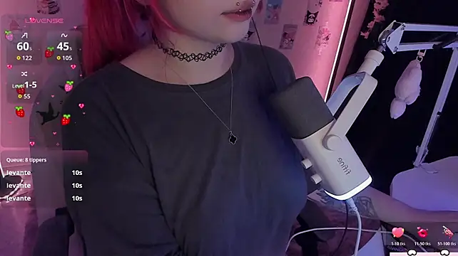 Czat XXX na żywo – -Nanamin-