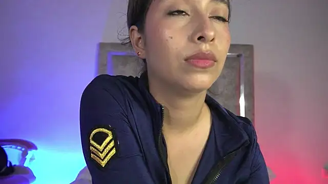 little-Emma Chat XXX live