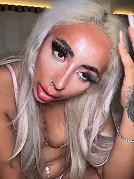 zara_bellexx's Webcam Show