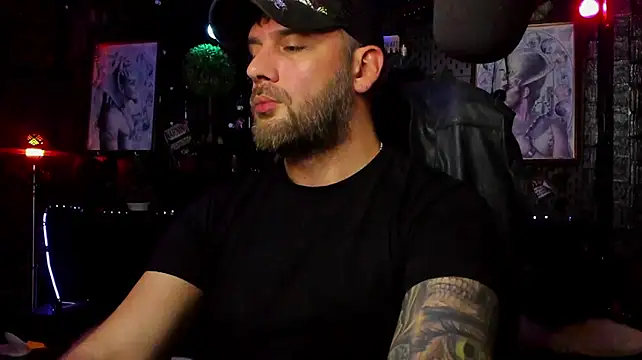XXX chat uživo modela LexHardy
