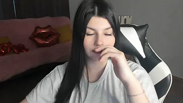 Czat XXX na żywo – KisaModel