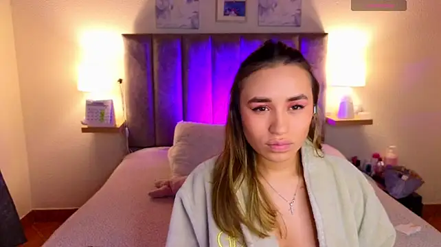 Victoria_Hils: απευθείας συνομιλία ΧΧΧ