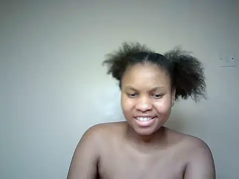 Chat +18 de Swt_smiles ao vivo