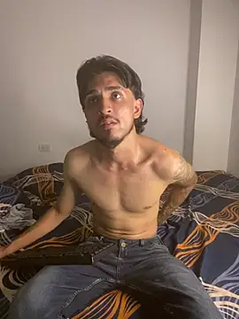 Kriss_Edwards live XXX chat