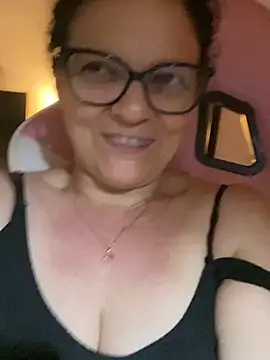 Chatroom XXX en direct de Sharongirl07
