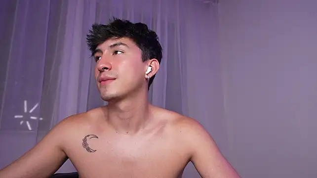 sweettaaron01 라이브 XXX 채팅