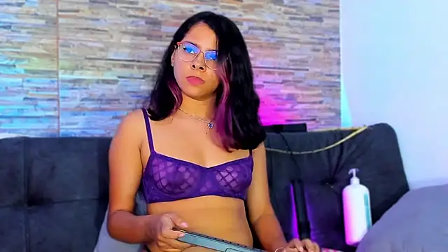צ'אט XXX בשידור חי של nath_redrex