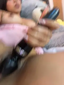 Doll_Maddy_'s Live XXX Chat