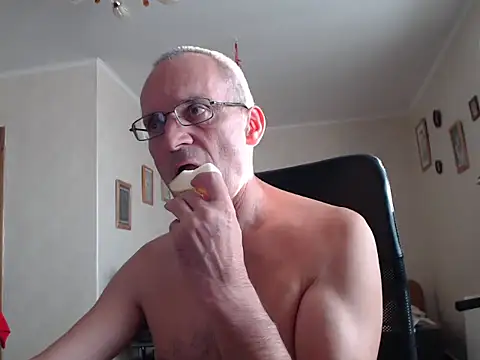 sergeynew2 Chat XXX live