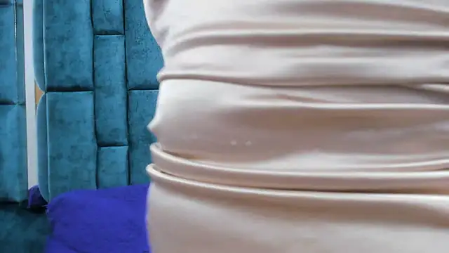 ARTEMISAKIM Adlı Modelin Canlı XXX Sohbeti