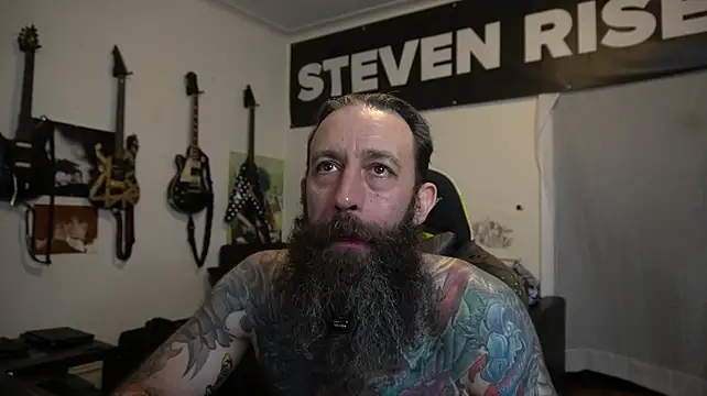 XXX chat uživo modela StevenRiseNYC