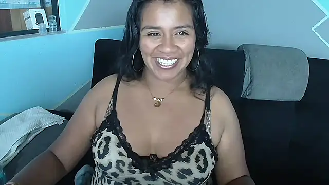 saggil23n Live XXX chat