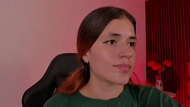 Živý XXX chat alliss_ginger_