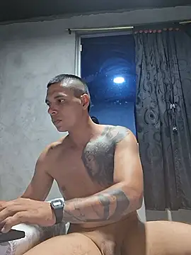 Онлайн чат XXX Andrezzz69